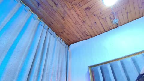 Snapshot of eda_bonne chatting on 04-04-26, 11:18 Edda online show from 04-04-26, 11:18