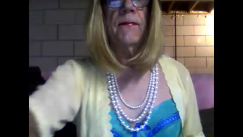 eddie595959 online show from 12-22-24, 08:27