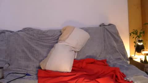 edelholz87 online show from 05-04-26, 05:20