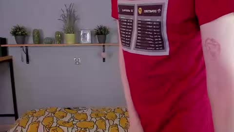 Snapshot of edgar_ray chatting on 06-22-26, 10:51 Edgar online show from 06-22-26, 10:51