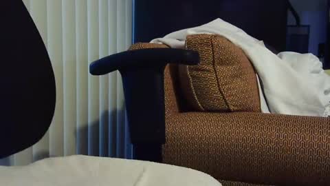edging_as_escape online show from 06-30-26, 03:57