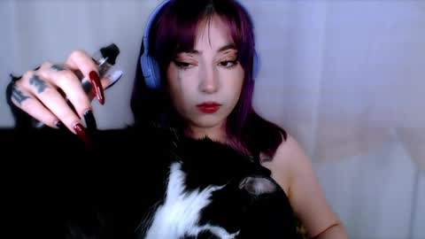 Snapshot of ediefris chatting on 05-03-26, 11:22 fickle demon made of clumps of matter online show from 05-03-26, 11:22