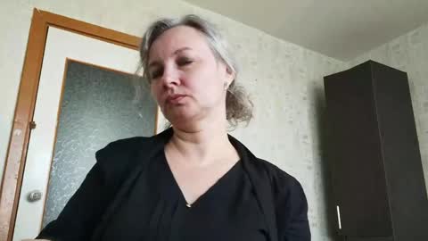 edithmanning online show from 05-11-26, 06:30