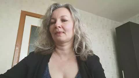 edithmanning online show from 06-01-26, 05:53