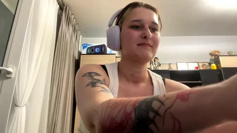 Eva  online show from 05-23-26, 12:31