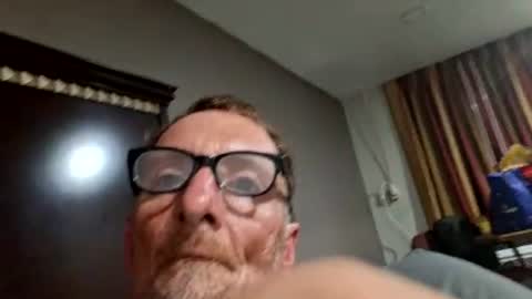 edward44444922454 online show from 08-09-26, 01:51