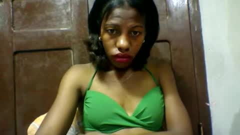 edwige770943 online show from 05-01-26, 02:49