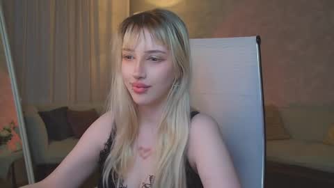 EVA NON NUDE online show from 03-27-26, 05:12