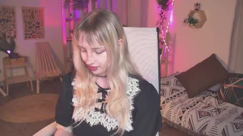 EVA NON NUDE online show from 04-01-26, 05:10