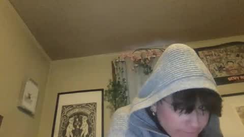 eggnog_and_booty online show from 05-02-26, 10:48
