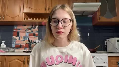 eileencrowday online show from 04-21-26, 03:02