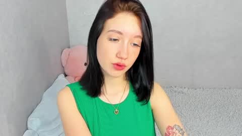 eileenmoores online show from 04-13-26, 05:02