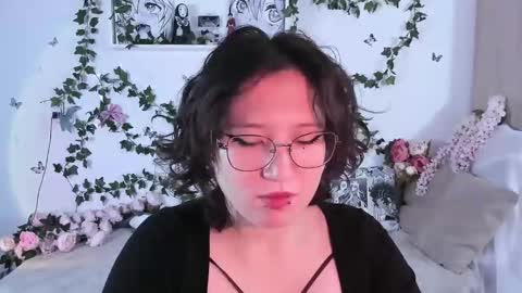 liasama online show from 12-06-24, 02:13