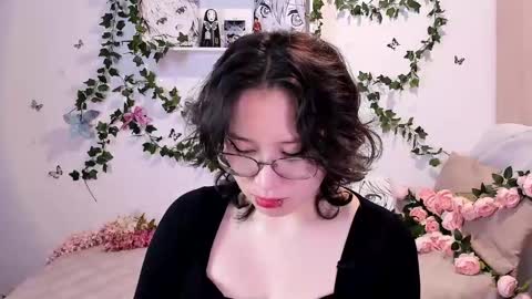 liasama online show from 12-16-24, 04:13