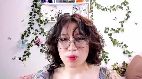 liasama online show from 12-21-24, 12:42