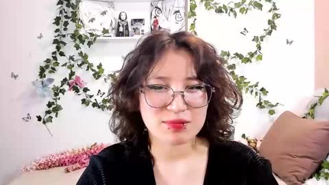 liasama online show from 12-21-24, 10:28