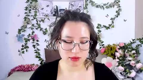 liasama online show from 12-29-24, 01:45