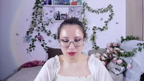 liasama online show from 12-30-24, 12:32