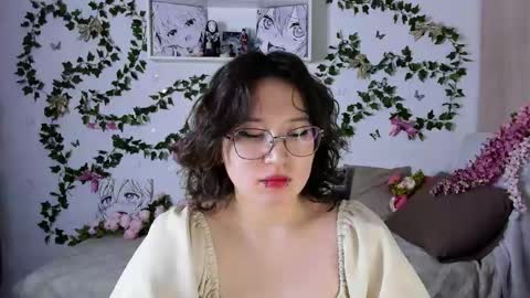 liasama online show from 01-11-25, 08:11