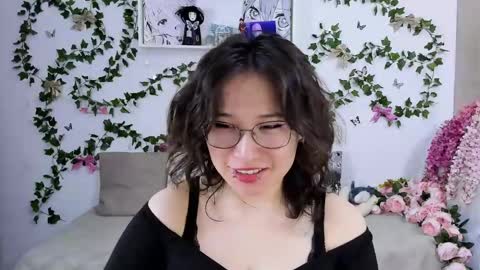 liasama online show from 01-25-25, 03:30