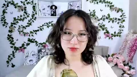 liasama online show from 02-05-25, 02:40