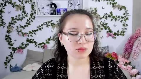 liasama online show from 02-12-25, 02:14