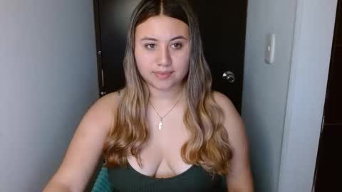 Snapshot of eimy_collin chatting on 02-25-26, 06:01 EIMY MODEL INDEPENDENT online show from 02-25-26, 06:01