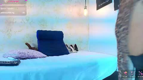 Snapshot of eimy_robertss chatting on 06-19-26, 08:45 Eimy online show from 06-19-26, 08:45