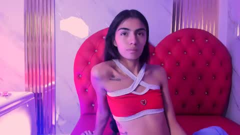 Snapshot of eimy_skinny chatting on 05-23-26, 01:26 eimy online show from 05-23-26, 01:26