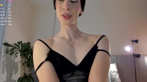 Einyel  online show from 10-01-25, 08:15