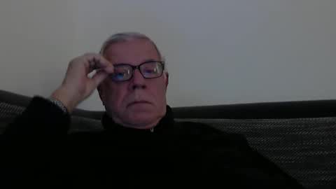 eisbaer1957 online show from 01-18-26, 07:34