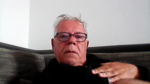 eisbaer1957 online show from 07-04-26, 07:03