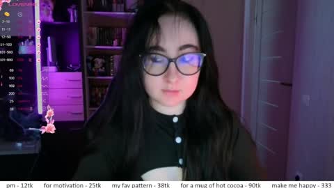 If you like it when I meow give me a thumbs up online show from 04-10-26, 10:09