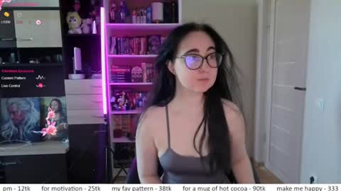 Snapshot of el_sweety chatting on 06-29-26, 01:55 If you like it when I meow give me a thumbs up online show from 06-29-26, 01:55