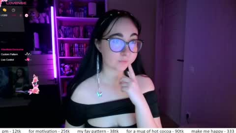Snapshot of el_sweety chatting on 07-01-26, 11:12 If you like it when I meow give me a thumbs up online show from 07-01-26, 11:12