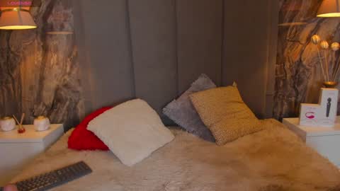 Snapshot of ela_endezz chatting on 12-05-24, 01:06 online show from 12-05-24, 01:06