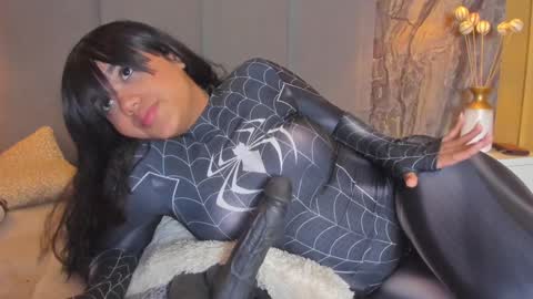 Snapshot of ela_endezz chatting on 12-12-24, 03:05 online show from 12-12-24, 03:05
