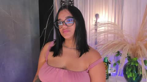 Snapshot of ela_endezz chatting on 01-17-25, 05:32 online show from 01-17-25, 05:32