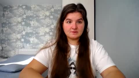 Snapshot of elanis_blair chatting on 03-06-26, 12:23 Elanis online show from 03-06-26, 12:23