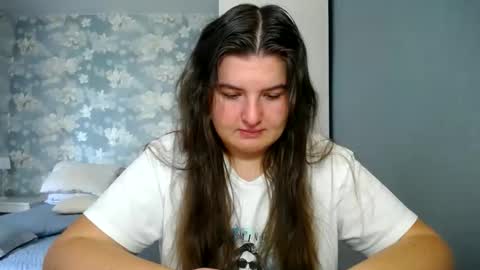 Snapshot of elanis_blair chatting on 03-10-26, 09:36 Elanis online show from 03-10-26, 09:36