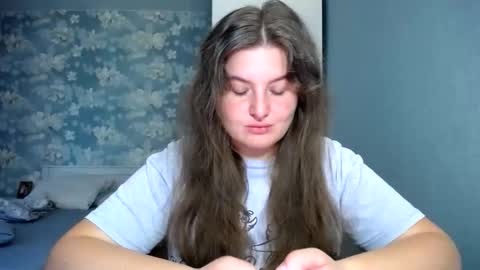 Elanis online show from 05-15-26, 12:01