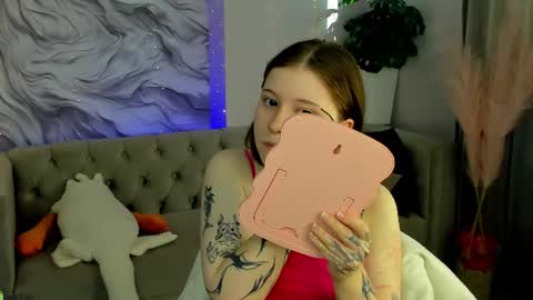 Elly online show from 06-23-26, 03:04