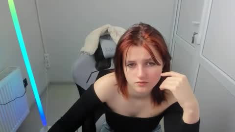 Evie online show from 05-04-26, 07:15