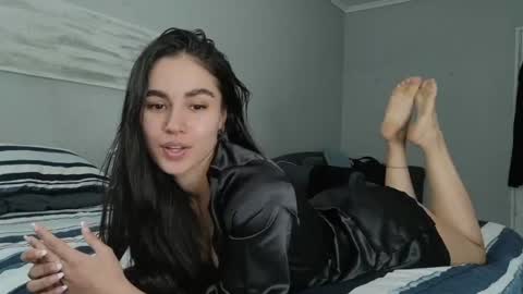Elara Hayes online show from 06-07-26, 04:22