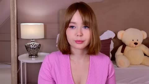 elaravance online show from 06-12-26, 05:06