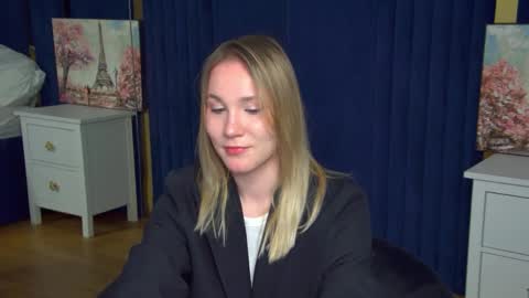 elaravoltage online show from 03-31-26, 01:11