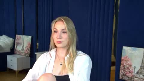 elaravoltage online show from 08-02-26, 05:06