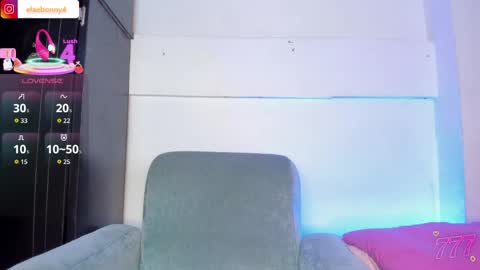 Snapshot of elawalker1 chatting on 05-14-26, 02:02 Ela online show from 05-14-26, 02:02