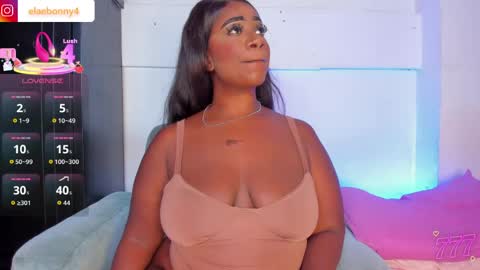 Snapshot of elawalker1 chatting on 05-21-26, 04:08 Ela online show from 05-21-26, 04:08
