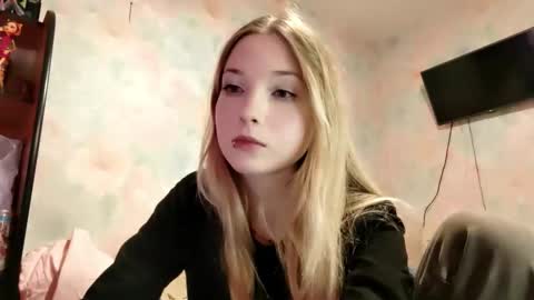 MIa online show from 04-08-26, 09:42